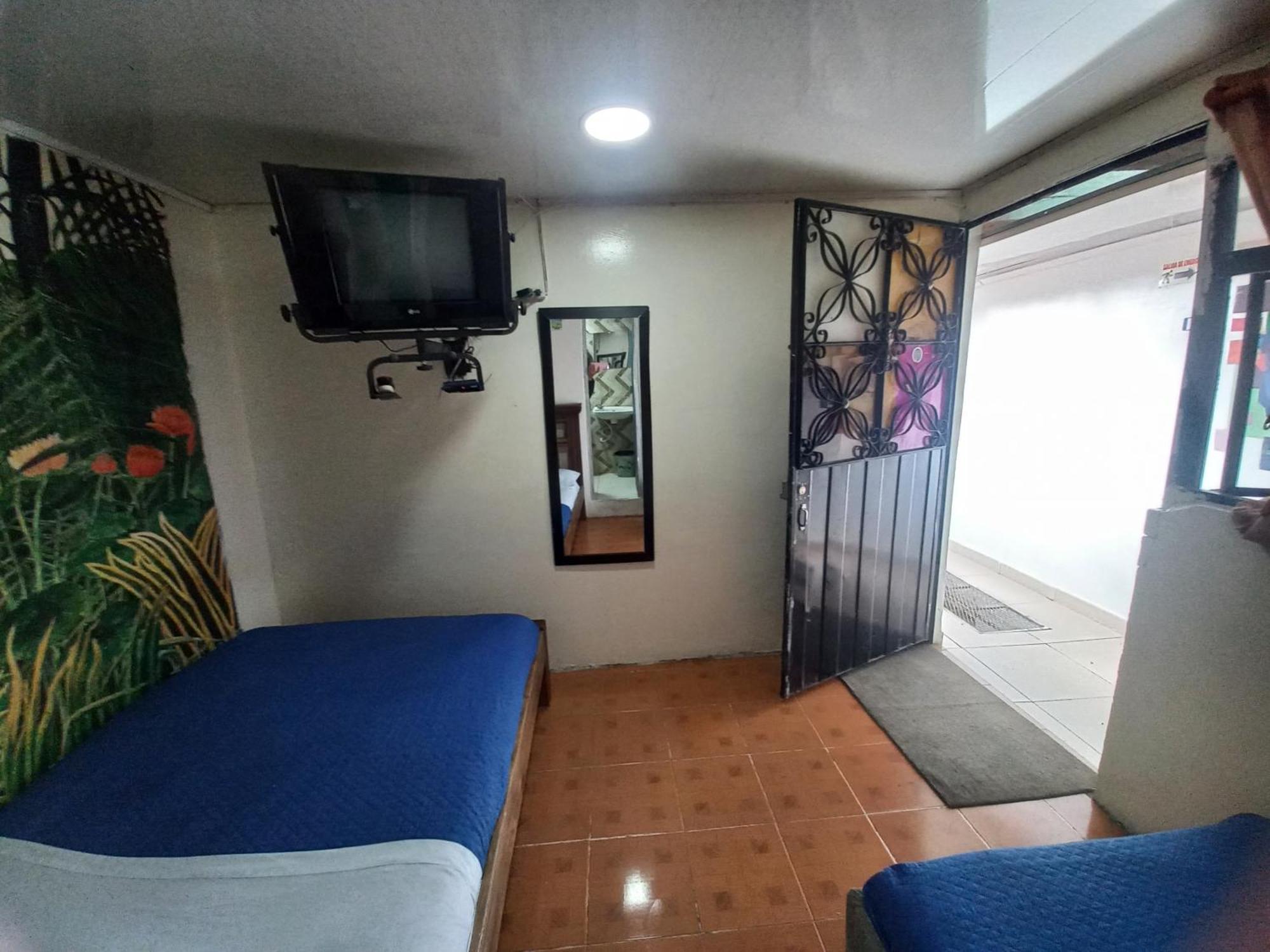 Hotel H C De Quevedo à Bogotá Extérieur photo